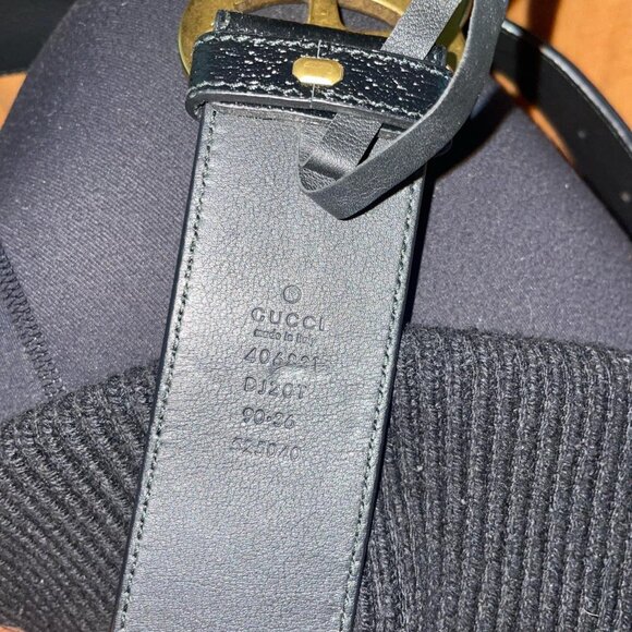 Gucci Women\'s Black and Gold Belt